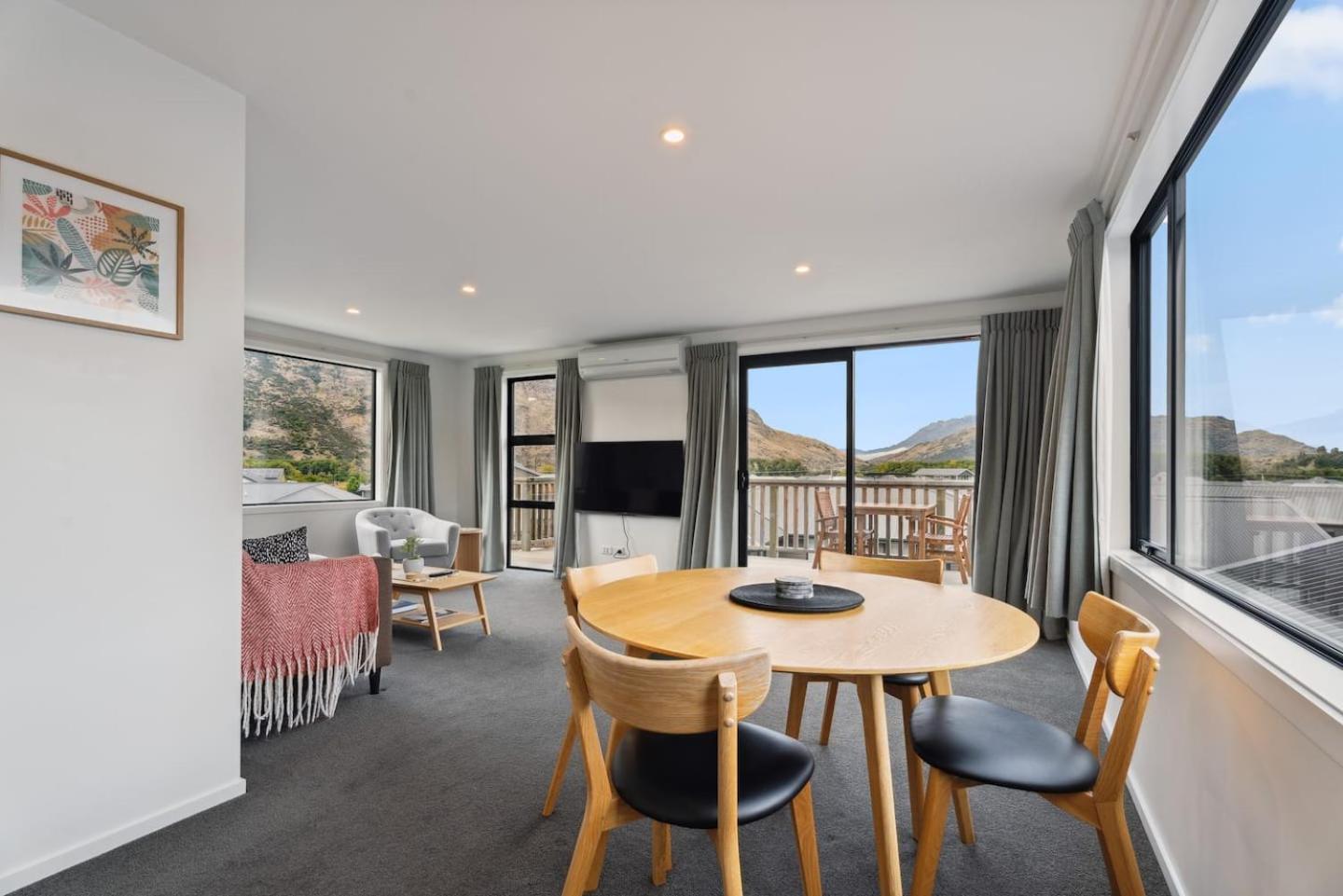 Modern Apartment With Coronet & Remarkables Views Queenstown Kültér fotó